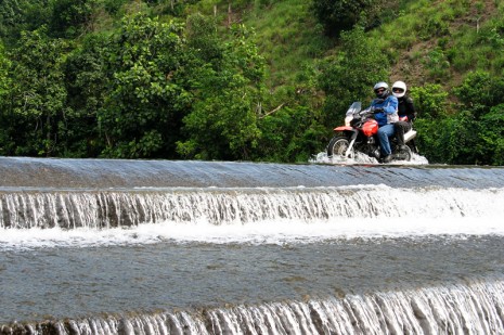 Borneo River Crossing