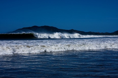 Big wave swell at Tamarindo Beach